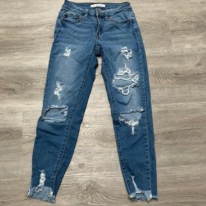 KanCan Destroyed Skinny Jeans